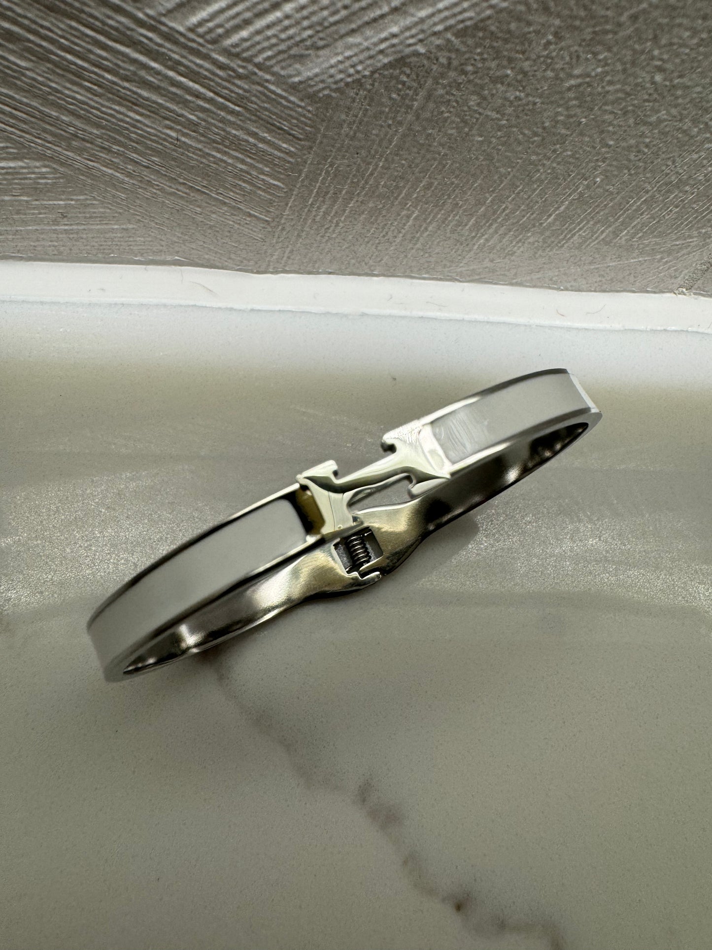 'H' Bracelet Silver