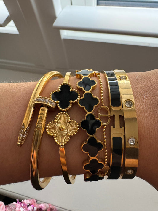 The Ultimate Guide to Creating Your Perfect Bracelet Stack