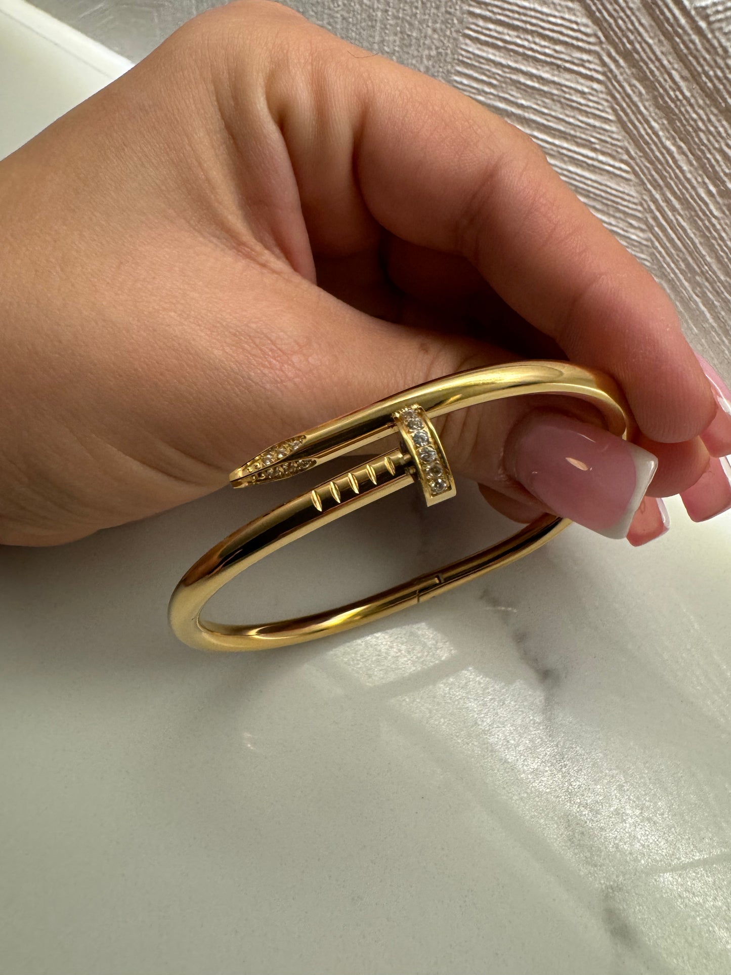 Nail Bracelet Gold